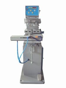 Tampondruckmaschine mit geschlossenem Farbgebersystem / für die Spielzeugindustrie