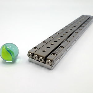 linearer Tisch