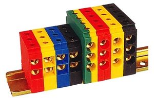 Klemmenblock auf DIN-Schiene 1