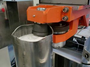 motorisierte Bördelmaschine