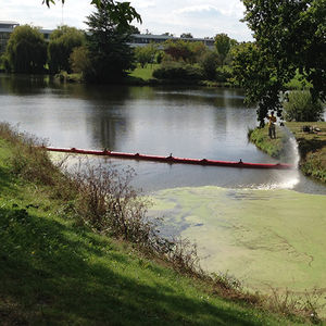 schwimmende Ölsperre