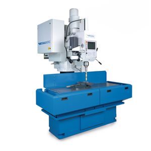 CNC-Bohrzentrum 1