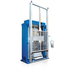 Prüfmaschine / Zug- und Druckkraft 1