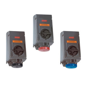 Steckdose und Stecker / Einbau 1