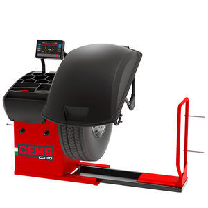 Reifenwuchtmaschine für LKW 1