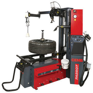 Reifenmontiermaschine für PKW 1