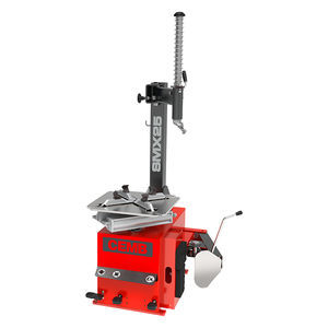 Reifenmontiermaschine für PKW 1