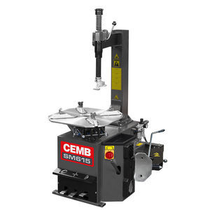 Reifenmontiermaschine für PKW 1