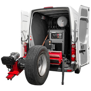Reifenmontiermaschine für LKW 1