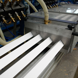 Profilextrusionsanlage / für Thermoplaste