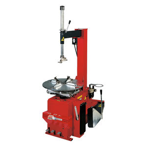 Reifenmontiermaschine für PKW 1