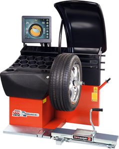 Reifenwuchtmaschine für PKW 1