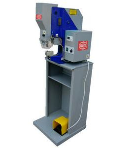 Ösmaschine