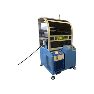 Bandwickelmaschine mit Klebeband