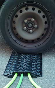 Kabelschutz für Fahrzeugdurchlauf 1