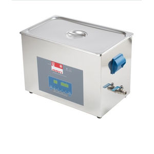 Ultraschallreinigungsbecken / für Teile / Edelstahl / Prozess