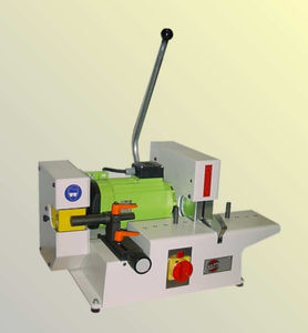Schneidemaschine für Gummi
