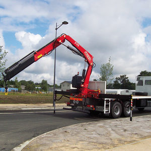 LKW-montierter Kran 1