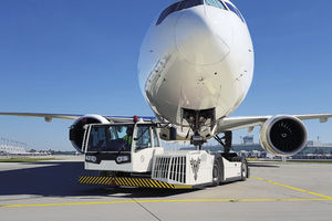 Flugzeugschlepper 1