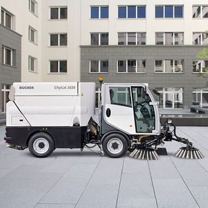 kompakte Kehrsaugmaschine 1