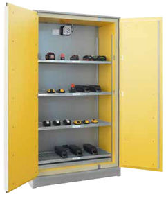 Lagerschrank 1