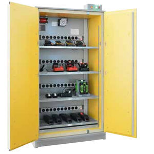 Lagerschrank 1