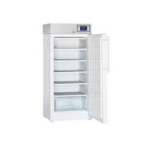 vertikaler Gefrierschrank 1
