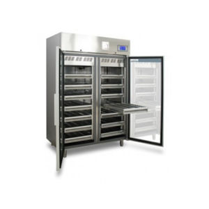 Kühlschrank für Blutkonserven 1