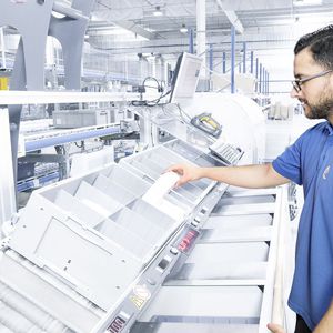 Pick-to-Tote-Kommissionieranlage