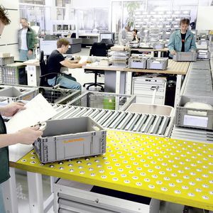 Kommissionierarbeitsplatz / ergonomisch / Qualitätssicherung