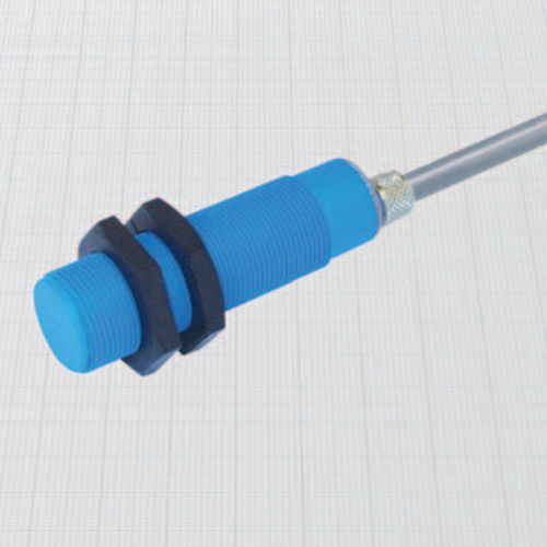 Magnetisch-induktiver Näherungssensor - DCA18P/4609KSJ - BDC ELECTRONIC S.r.l. - zylinderförmig / M18 / 60 V DC