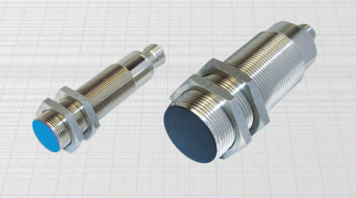 Kapazitiver Näherungssensor - NKS18/4300A - BDC ELECTRONIC S.r.l. - magnetisch-induktiv / zylinderförmig / M30