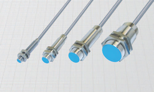 Induktiver Näherungssensor - AX8/4609S - BDC ELECTRONIC S.r.l. - zylinderförmig / IP67 / mit verstärktem Ausgangssignal