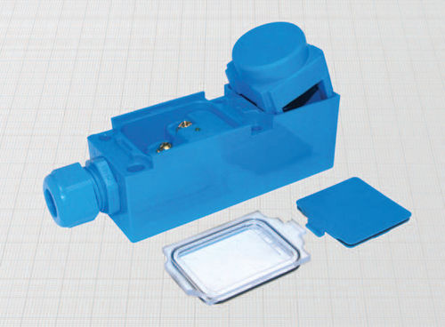 Induktiver Näherungssensor - DCP series   - BDC ELECTRONIC S.r.l. - magnetisch-induktiv / rechteckig / NAMUR