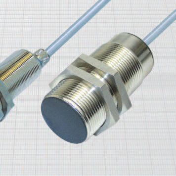 Induktiver Näherungssensor - DCA18/4A09KSJMA - BDC ELECTRONIC S.r.l. - magnetisch-induktiv / zylinderförmig / M30