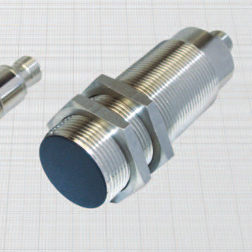 Kapazitiver Näherungssensor - NKS18/4300A - BDC ELECTRONIC S.r.l. - magnetisch-induktiv / zylinderförmig / M30