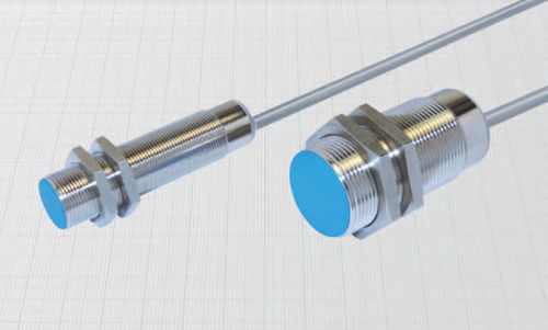 Kapazitiver Näherungssensor - AKS18/4609S  - BDC ELECTRONIC S.r.l. - magnetisch-induktiv / zylinderförmig / Glas