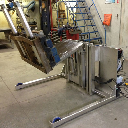 Elektrohydraulische Kipphilfe - superlift material handling - IBC / Edelstahl