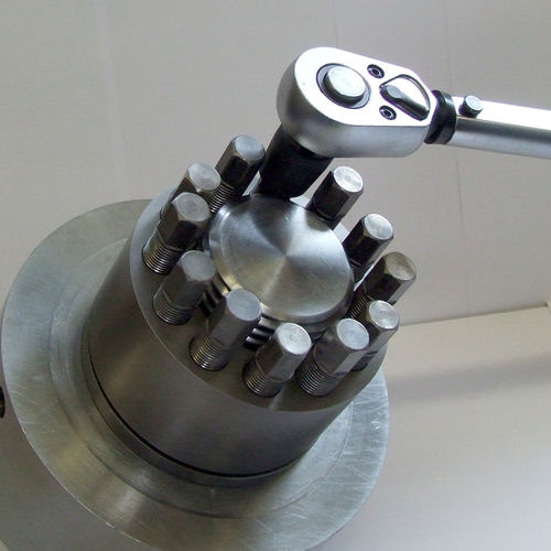 Mechanischer Spannbolzen - AS Tech Industrie- und Spannhydraulik GmbH