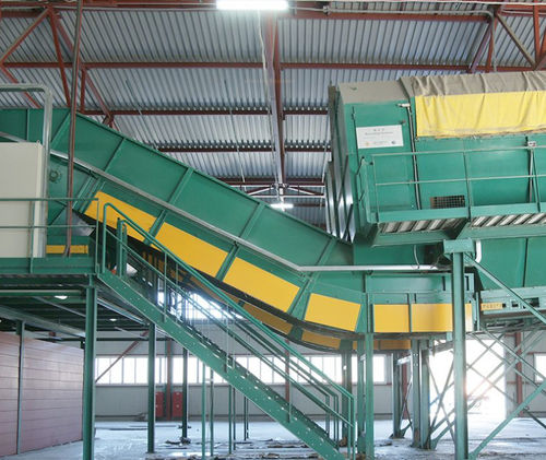 Modulares Förderband - PP - MACPRESSE EUROPA SL - Stahl / PP / Steil