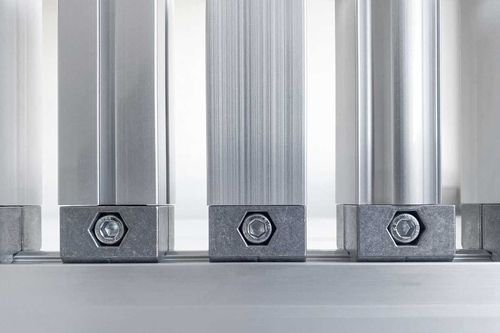 Aluminiumprofil - BeeWaTec AG - quadratisch / für Maschinenrahmen und -gehäuse / für die Automobilindustrie