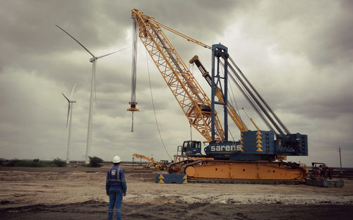 Gitterkran - Sarens Group - auf Raupen / für Baustelle / für Hubanwendungen