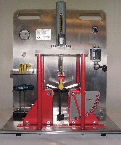 Biegetester - 01.30 BP - INGENIA GmbH - Dicken / für Industrieanwendungen / Multifunktion