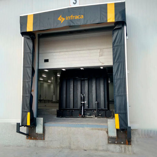 Aufblasbare Verladeschleuse - Infraca - einziehbar / Ladung