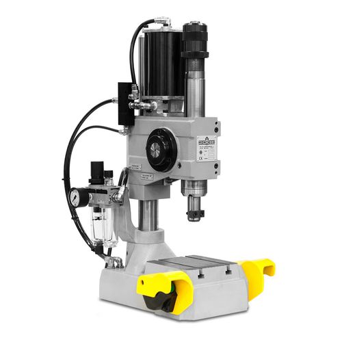 Pneumatische Presse - M20 - MORUECO s.r.l. - Zieh / Schneid / Niet