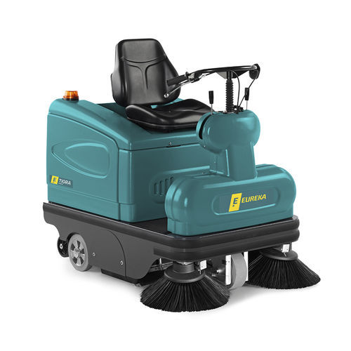 Aufsitz-Kehrsaugmaschine - TIGRA - Eureka Floor Cleaning Machines - elektrisch / für Außenbereich / für den Innenraum