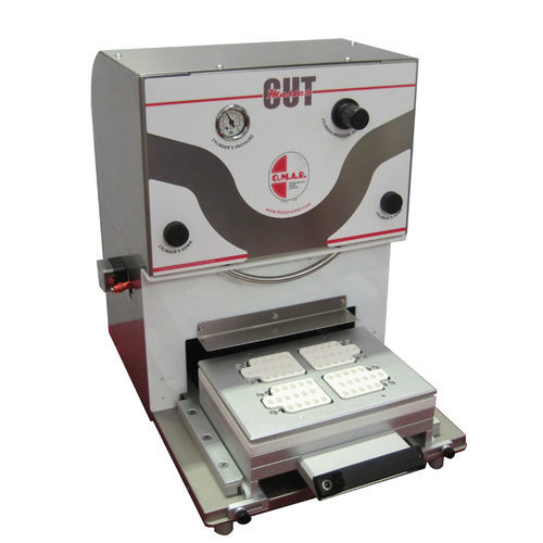 Schneidemaschine für PVC - Master cut - O.M.A.R. Pharmaceutical Blister Solution - für Aluminium / halbautomatisch / kalt