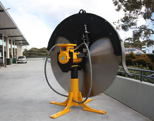 Kreissäge - FLASHCUT 2200 RM - Austramac Earth - für Stein und Beton / hydraulisch / Diamantscheibe