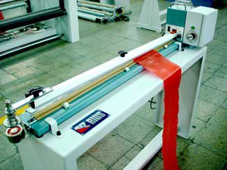 Automatische Siegelmaschine - SEAL-TA - RIUS-COMATEX - Folien / mit Speiser / Schneid