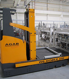 Wagen für Materialumschlag - WG MOBILE - AGAB Pressautomation AB - Form / elektrisch / batteriebetrieben